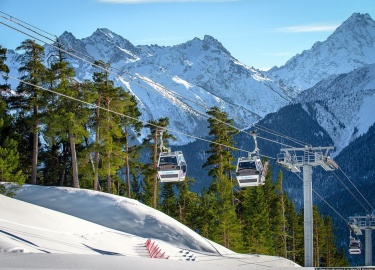 Россия, богатая своими природными недрами, предлагает путешественникам множество удивительных курортов, способных удовлетворить самые изысканные вк...