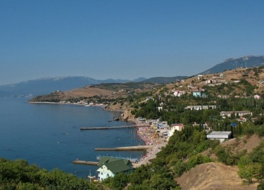 Поселок Солнечногорское, расположенный на Южном берегу Крыма, является идеальным местом для спокойного и комфортного ...