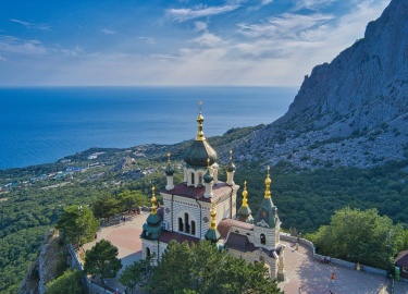 Крымский полуостров &ndash; это уникальное место, где слились воедино богатая история, захватывающая природа и удивительная культурная мозаика.
