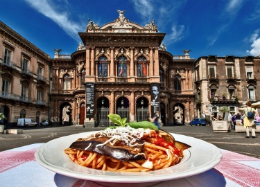 Итальянская кухня, одна из самых известных и популярных в мире, не оставляет равнодушным ни одного гурмана.
